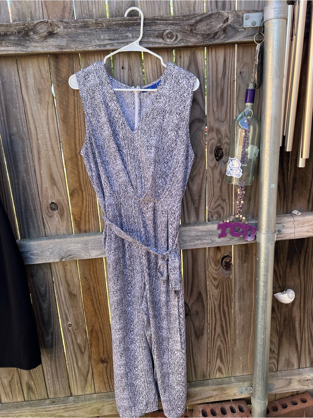 👗Apt.9 Sleeveless Printed Jumpsuit in Gray